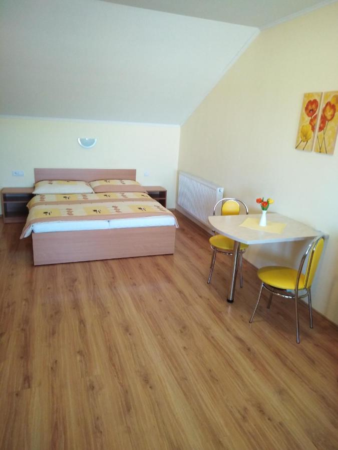 Hotel Privat Sulamit Podhájska Exterior foto